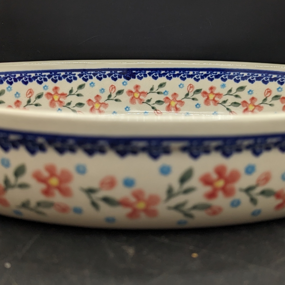 Polish Pottery Oval Baker from Zaklady Boleslawiec - Picture 3 of 9
